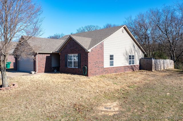 51 E Fairlane Drive, Sapulpa, OK 74066