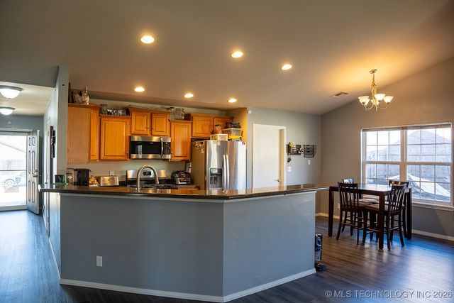 51 E Fairlane Drive, Sapulpa, OK 74066