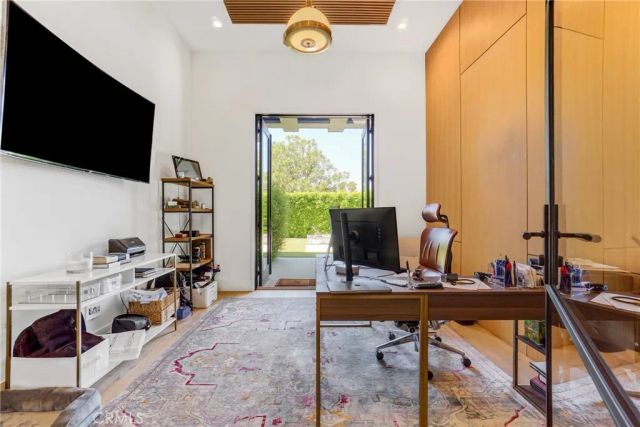 4961 Edgerton Avenue, Encino, CA 91436