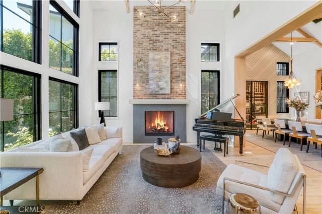 4961 Edgerton Avenue, Encino, CA 91436