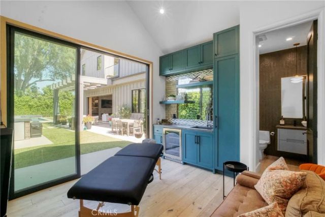 4961 Edgerton Avenue, Encino, CA 91436