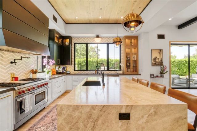 4961 Edgerton Avenue, Encino, CA 91436