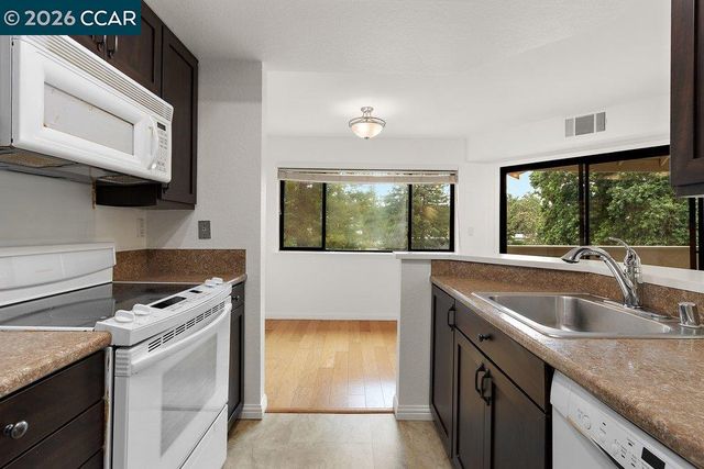 2535 Lucy Lane B, Walnut Creek, CA 94595
