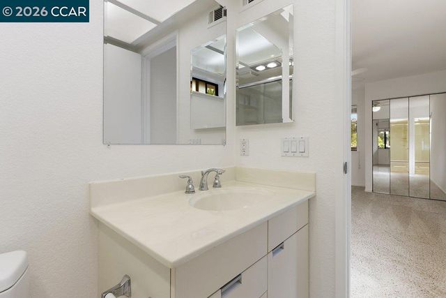 2535 Lucy Lane B, Walnut Creek, CA 94595