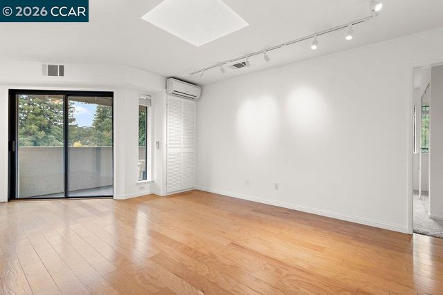 2535 Lucy Lane B, Walnut Creek, CA 94595