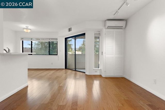 2535 Lucy Lane B, Walnut Creek, CA 94595