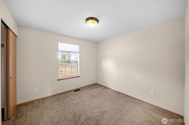 5921 184th Lane SW, Rochester, WA 98579