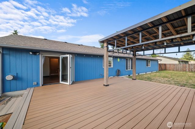 5921 184th Lane SW, Rochester, WA 98579