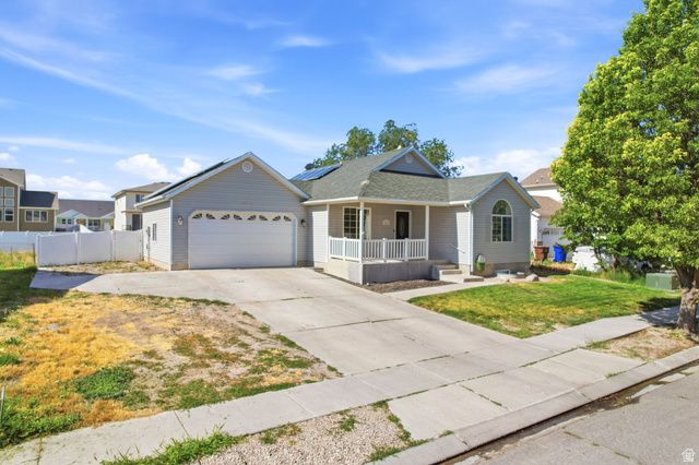 1836 E CANARY WAY, Eagle Mountain, UT 84005