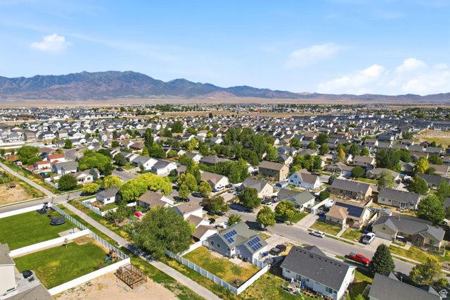 1836 E CANARY WAY, Eagle Mountain, UT 84005