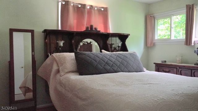 260 Nagle St, Bridgewater Twp., NJ 08805