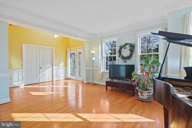 518 CALVIN LN, Rockville, MD 20851