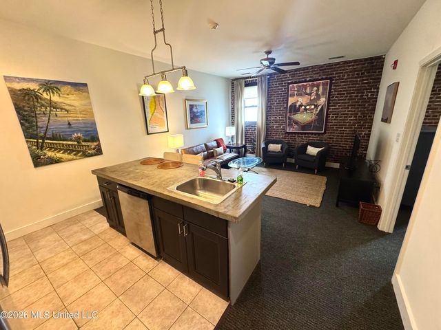 228 Yazoo Avenue, C, Clarksdale, MS 38614