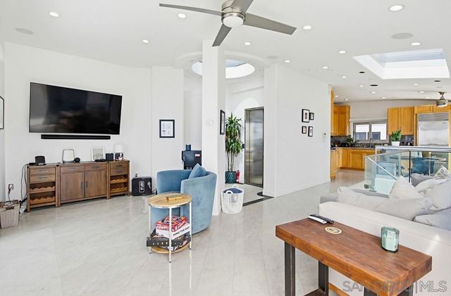 3786 Strandway 1, San Diego, CA 92109