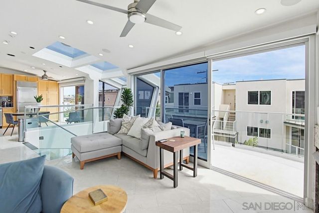 3786 Strandway 1, San Diego, CA 92109