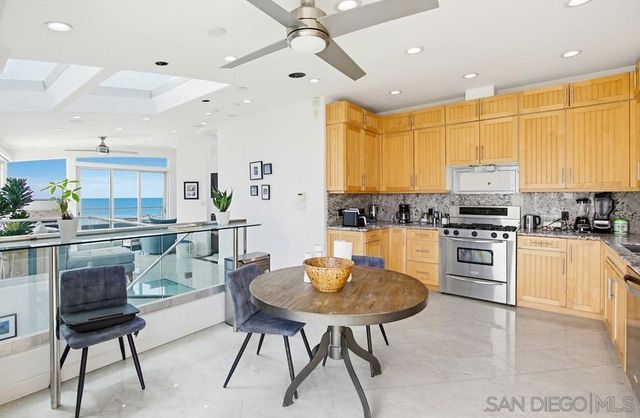 3786 Strandway 1, San Diego, CA 92109