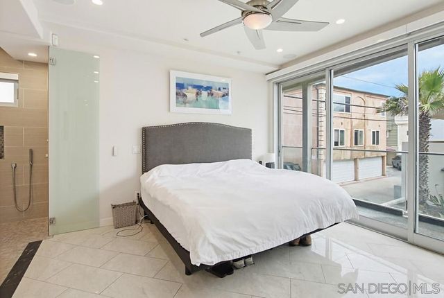 3786 Strandway 1, San Diego, CA 92109