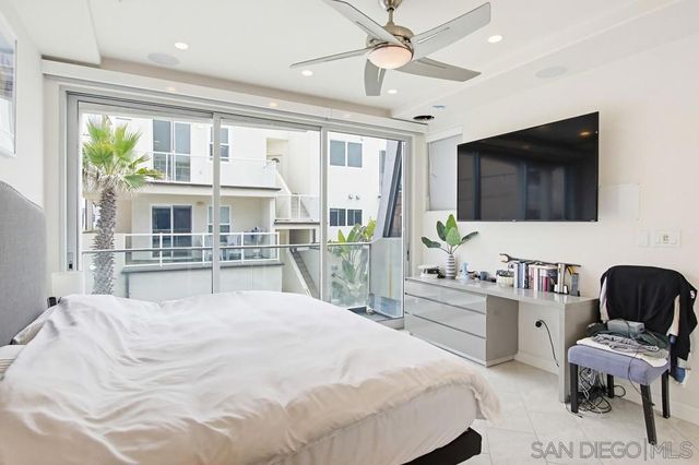 3786 Strandway 1, San Diego, CA 92109