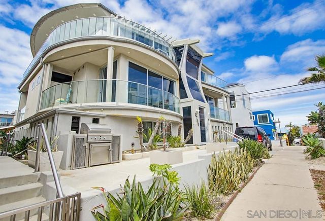 3786 Strandway 1, San Diego, CA 92109