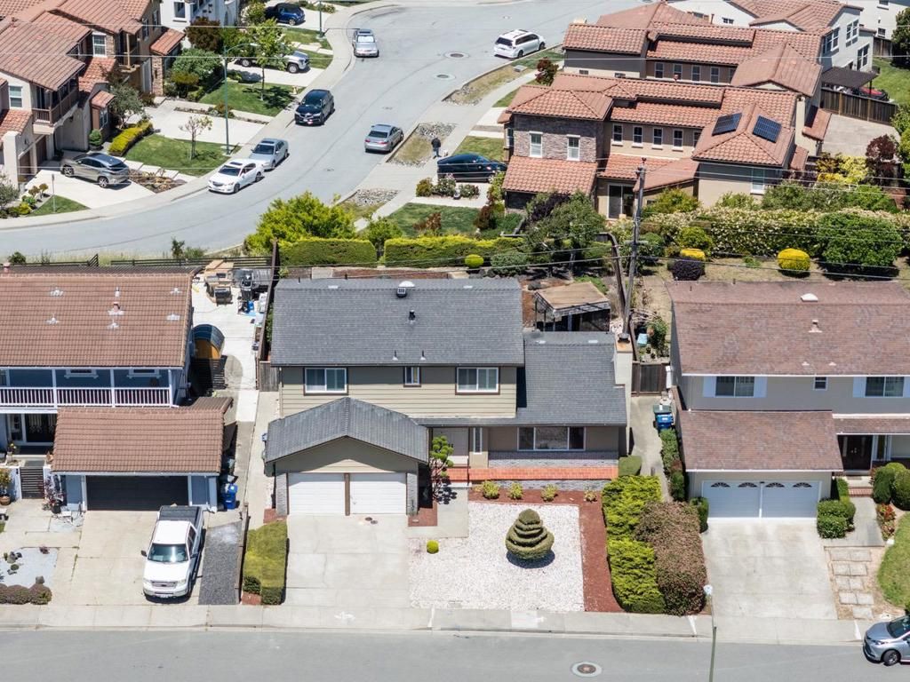 Image 24 of property listing at 1064 Springfield Drive, Millbrae, CA 94030