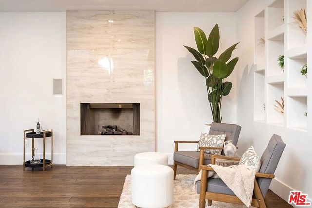 3496 Redwood Avenue, Los Angeles, CA 90066