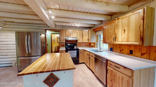 634 Old Plank Road, Coxsackie, NY 12051