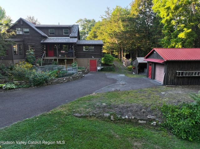 634 Old Plank Road, Coxsackie, NY 12051