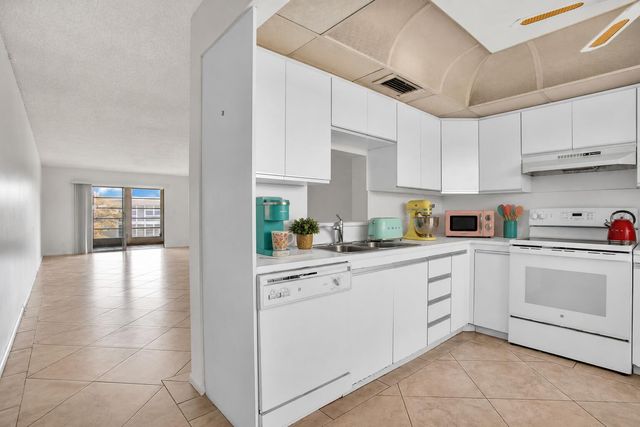3405 Bimini Lane M4, Coconut Creek, FL 33066