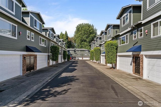 17921 80th Avenue NE #A2, Kenmore, WA 98028