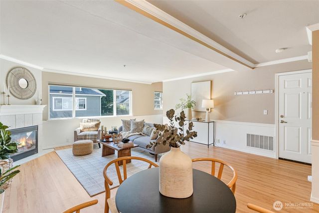 17921 80th Avenue NE #A2, Kenmore, WA 98028