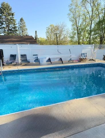 2160 Linway Drive, Beloit, WI 53511