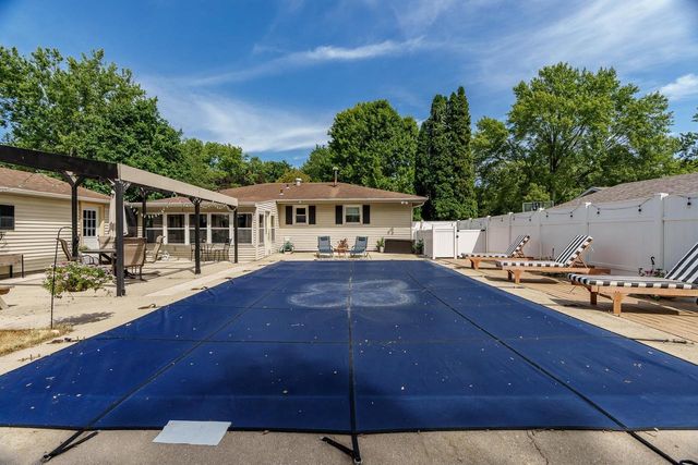2160 Linway Drive, Beloit, WI 53511