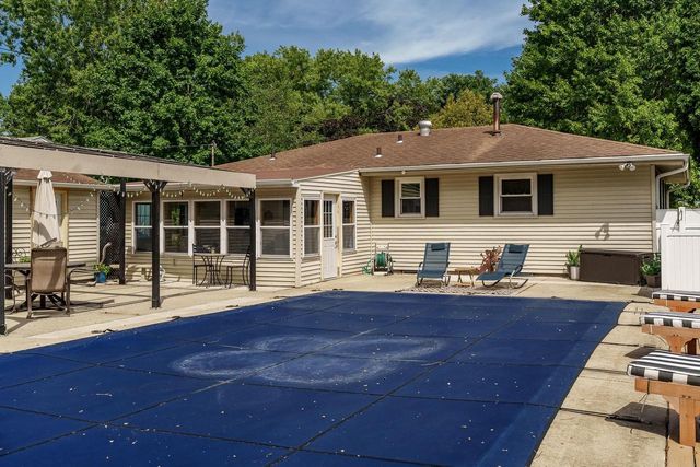 2160 Linway Drive, Beloit, WI 53511