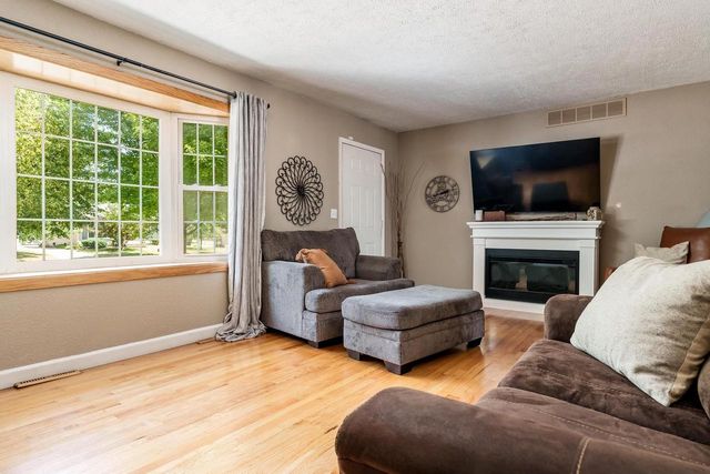 2160 Linway Drive, Beloit, WI 53511