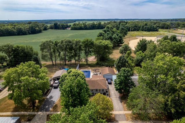 2160 Linway Drive, Beloit, WI 53511