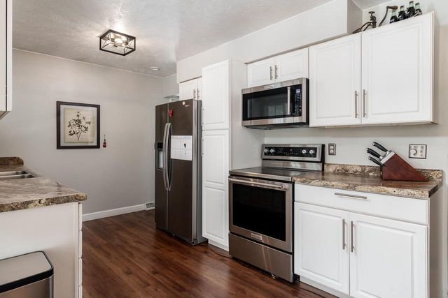 2160 Linway Drive, Beloit, WI 53511