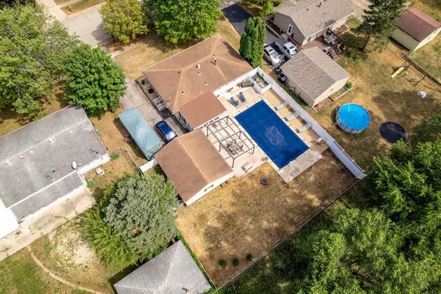 2160 Linway Drive, Beloit, WI 53511