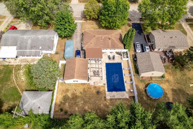 2160 Linway Drive, Beloit, WI 53511