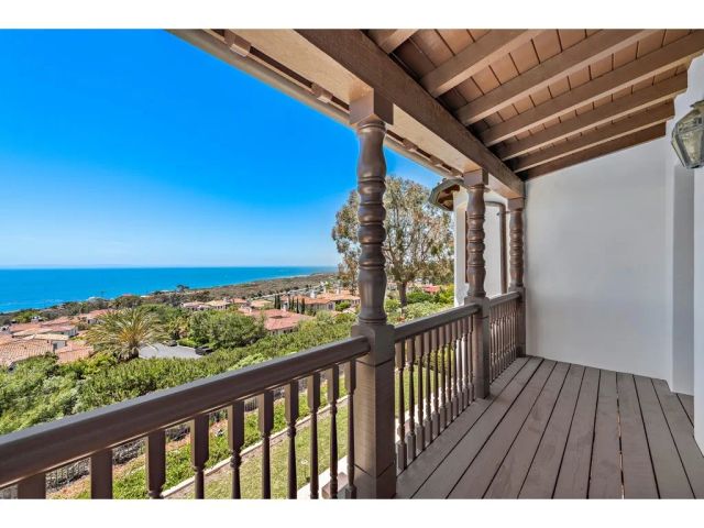 11 Greens Bluff, Newport Coast, CA 92657