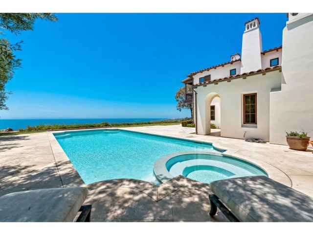 11 Greens Bluff, Newport Coast, CA 92657