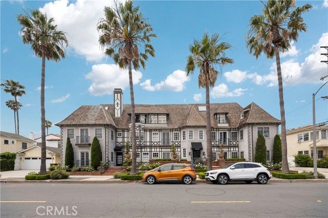 39 Coronado Avenue, Long Beach, CA 90803