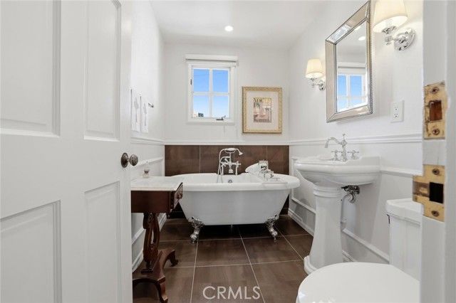 39 Coronado Avenue, Long Beach, CA 90803