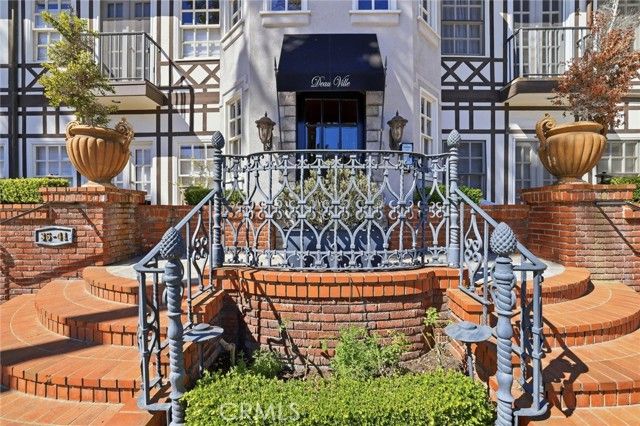 39 Coronado Avenue, Long Beach, CA 90803