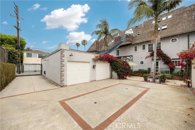 39 Coronado Avenue, Long Beach, CA 90803