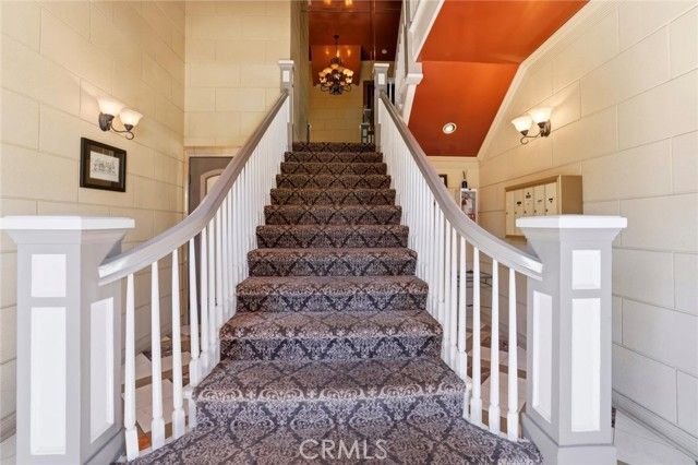 39 Coronado Avenue, Long Beach, CA 90803