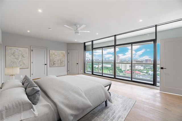 1701 Hermann Drive 22CE, Houston, TX 77004