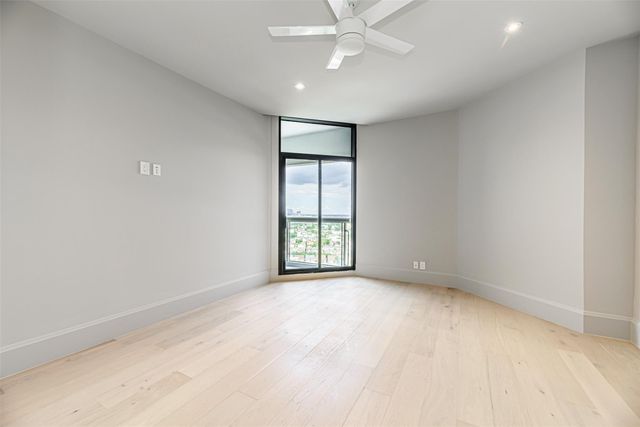 1701 Hermann Drive 22CE, Houston, TX 77004