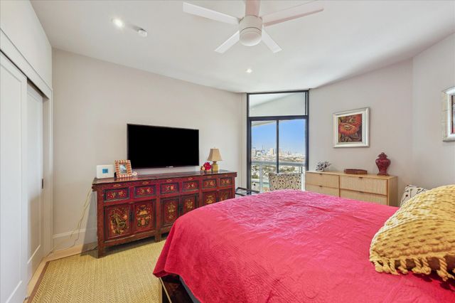 1701 Hermann Drive 22CE, Houston, TX 77004