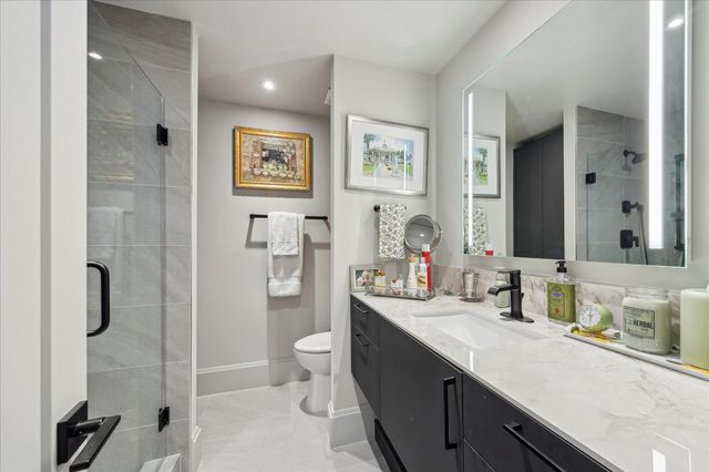 1701 Hermann Drive 22CE, Houston, TX 77004