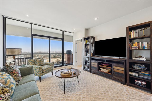 1701 Hermann Drive 22CE, Houston, TX 77004